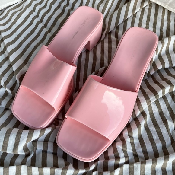 Wild Diva Heeled Slides - Picture 3 of 8